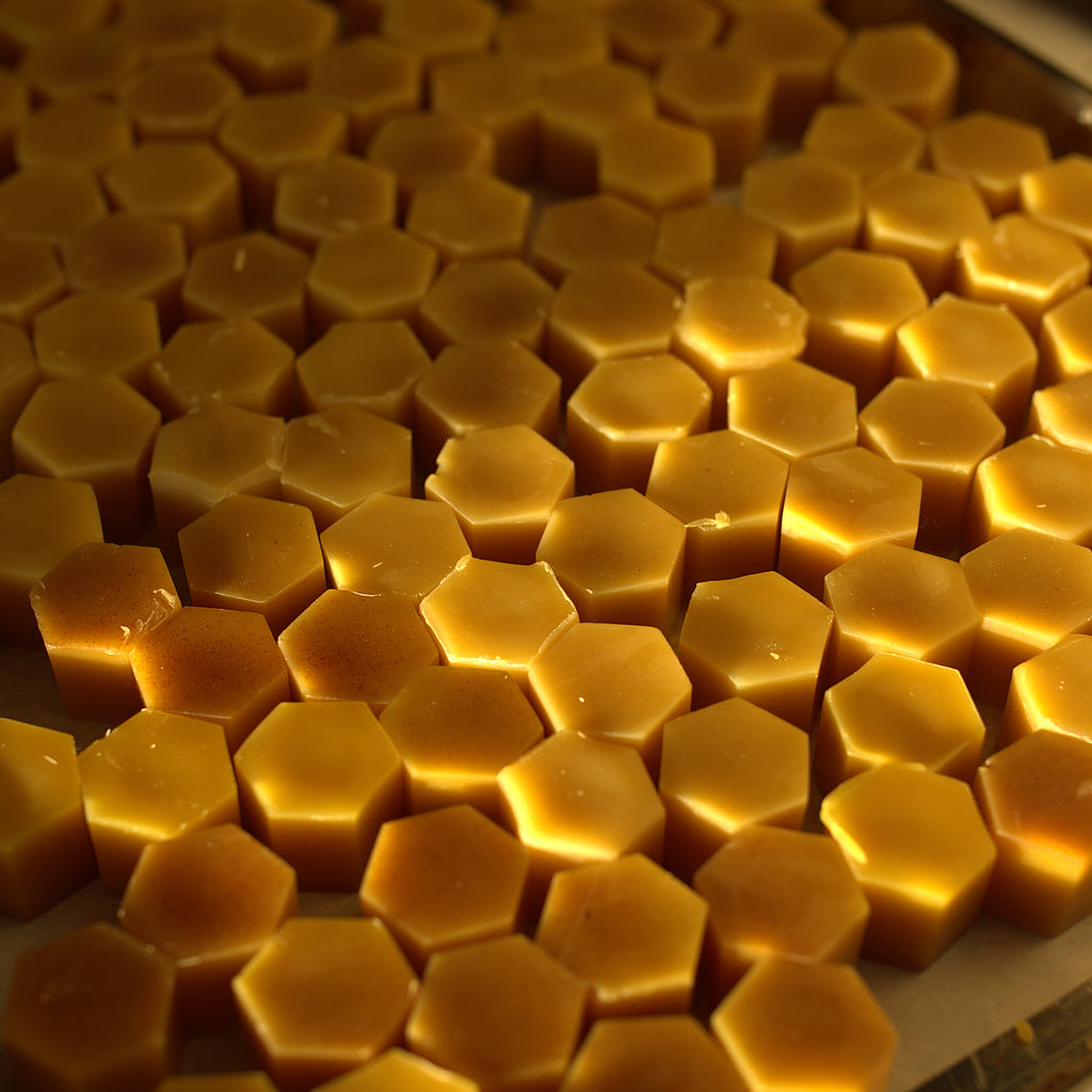Yuletide Cauldron Wax Melts ~ Beeswax & Essential oils